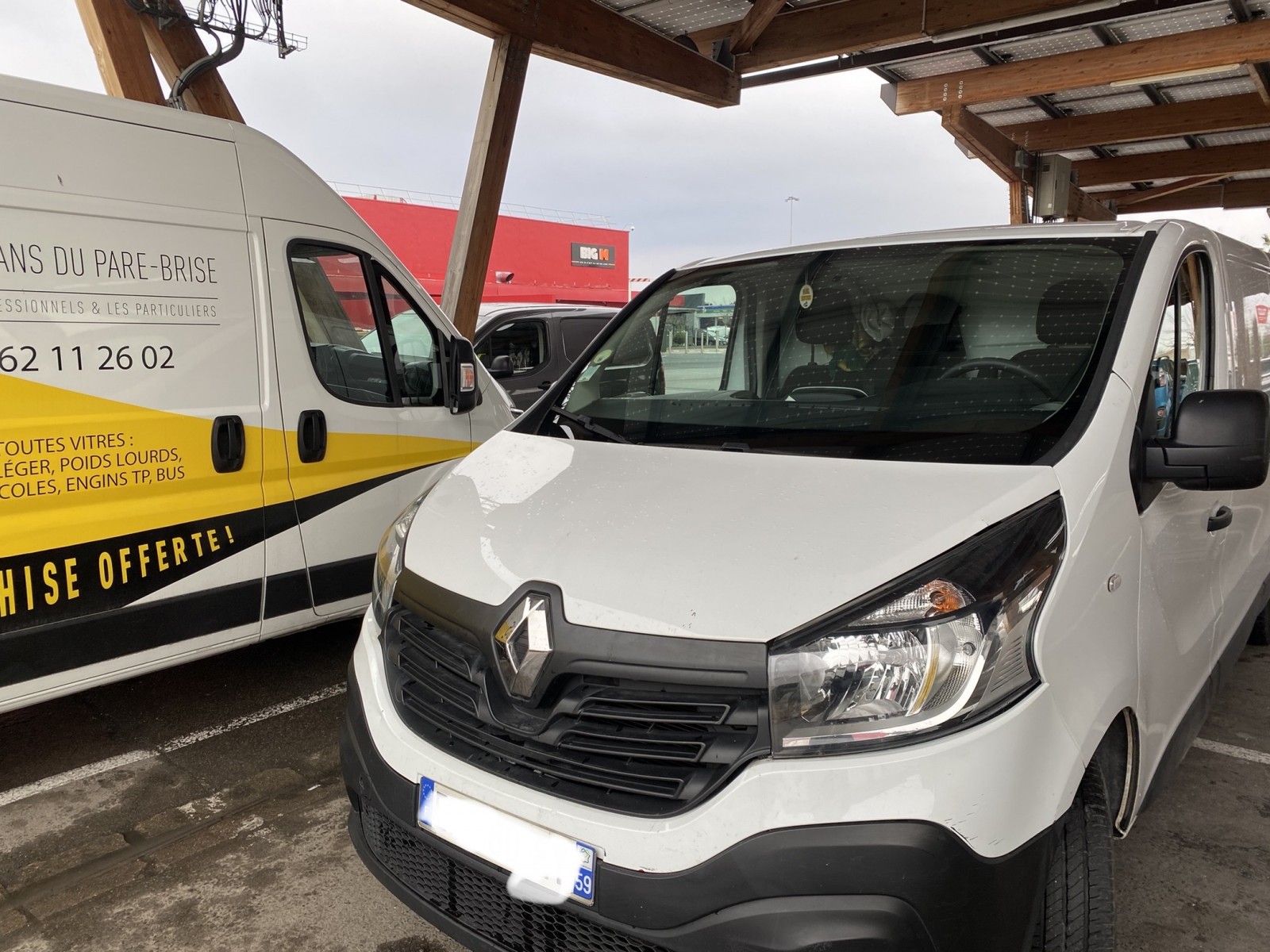 remplacement de pare brise sur véhicules utilitaires à saint jean de vedas Herault 